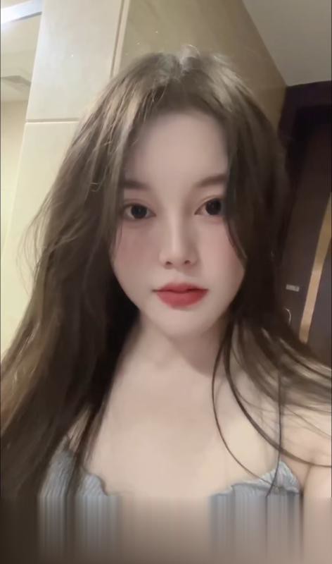 广东-广州巨臀潮喷慕慕美女颜射 3P-1.jpg